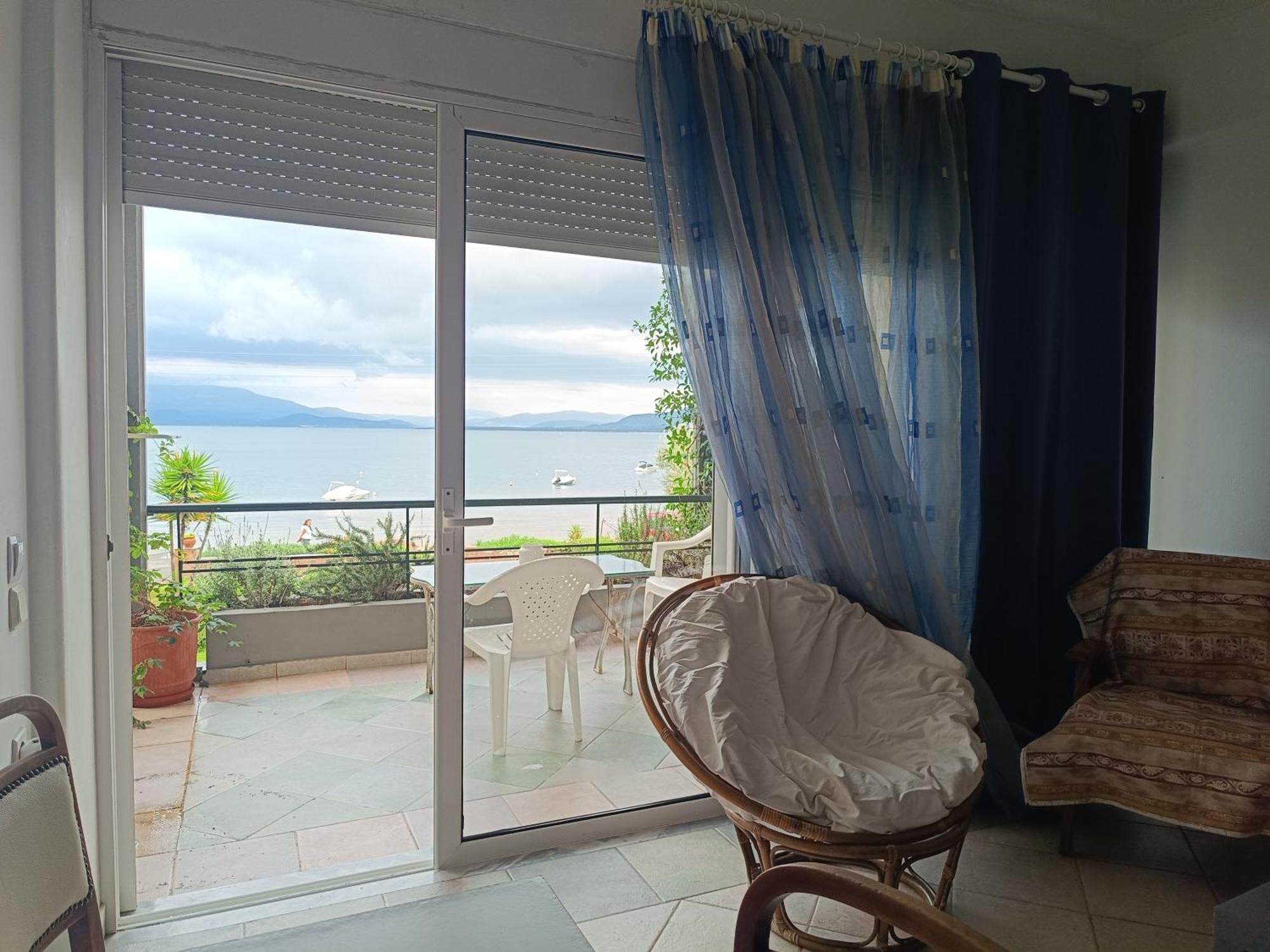 Mare E Monti1 Apartment Kamena Vourla Exterior photo