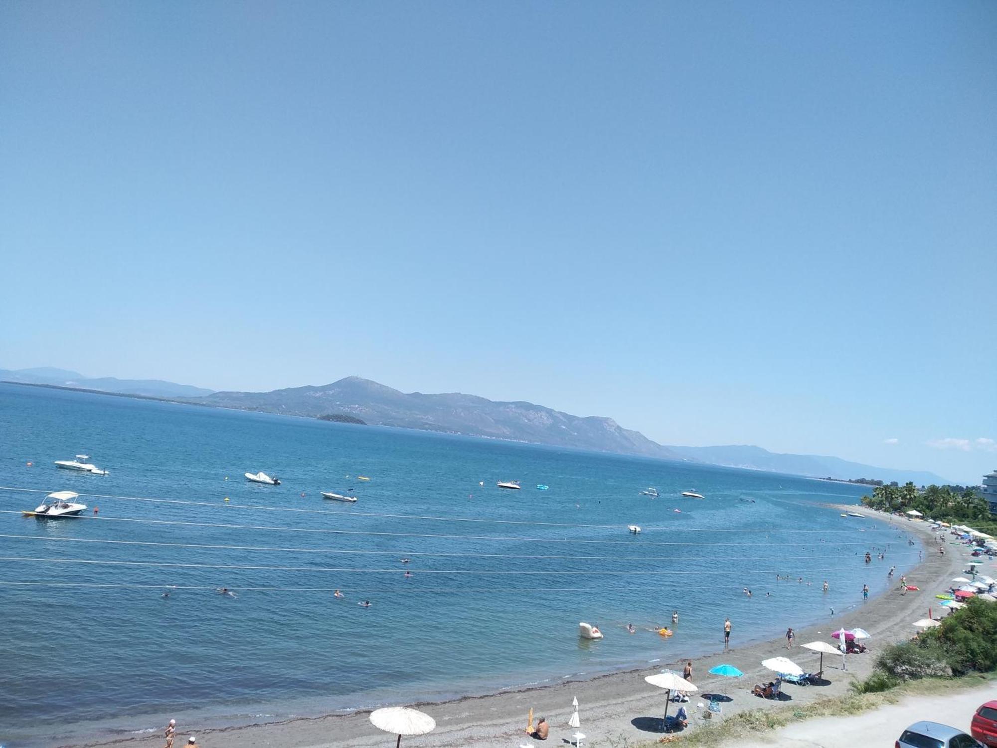 Mare E Monti1 Apartment Kamena Vourla Room photo