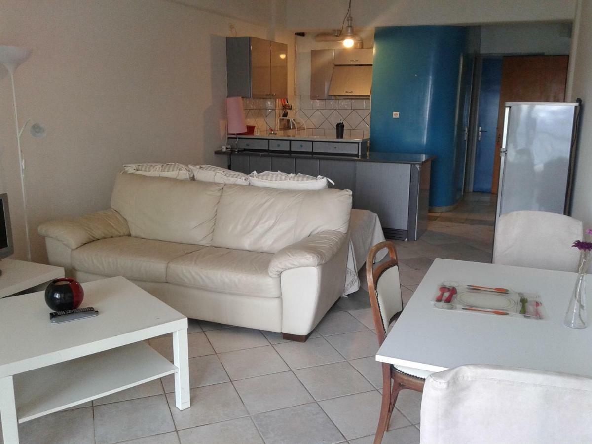 Mare E Monti1 Apartment Kamena Vourla Exterior photo